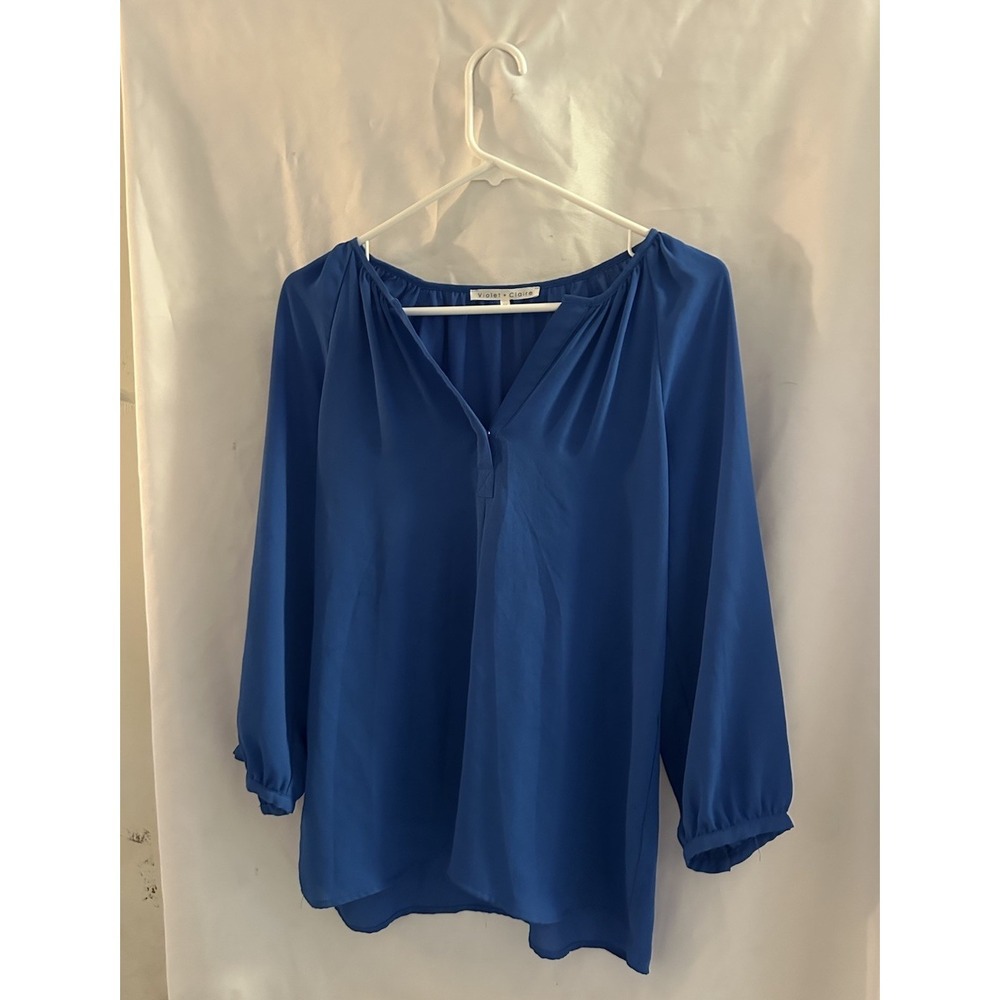 Violet + Claire Blue Sleeve Blouse Medium